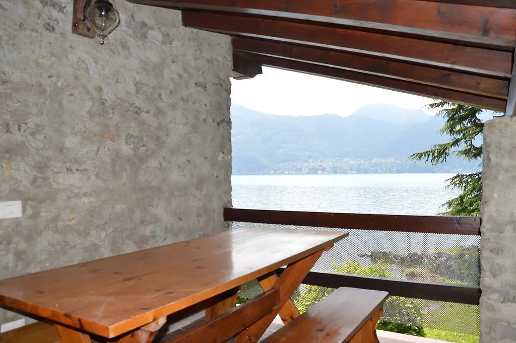 Lierna Beach Apartments