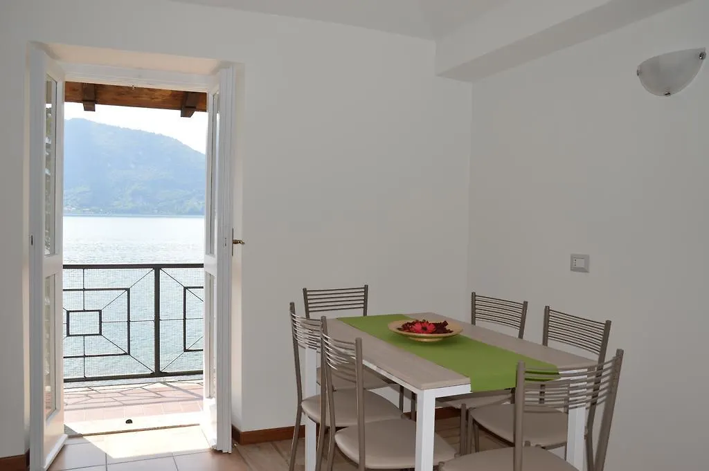 Lierna Beach Apartments